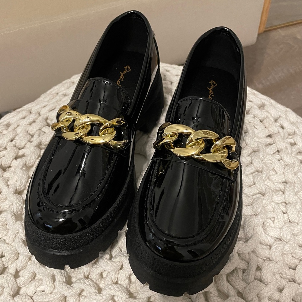BRAND NEW Faux Patent Platform Loafers